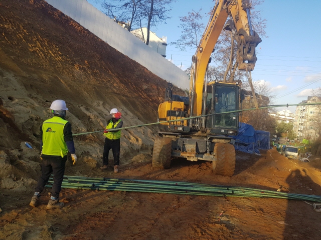 03.Nail 조립 및 설치2.jpg